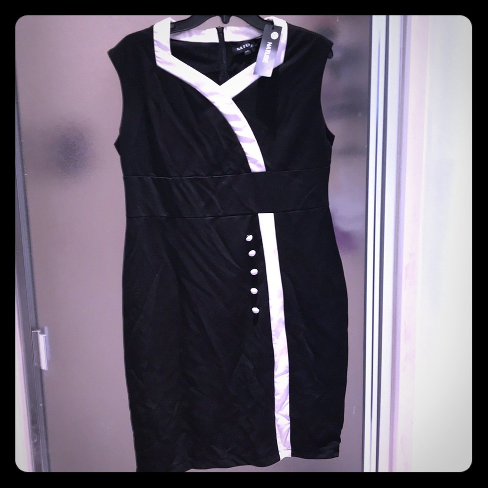 🎩NWT Black & White striped dress XL🎩